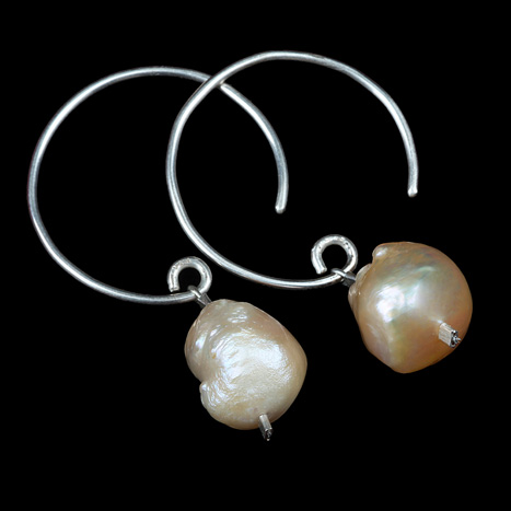 2 Fireball-Perlen - 50,00€<br />Handgefertigte Kreolen Silber 925